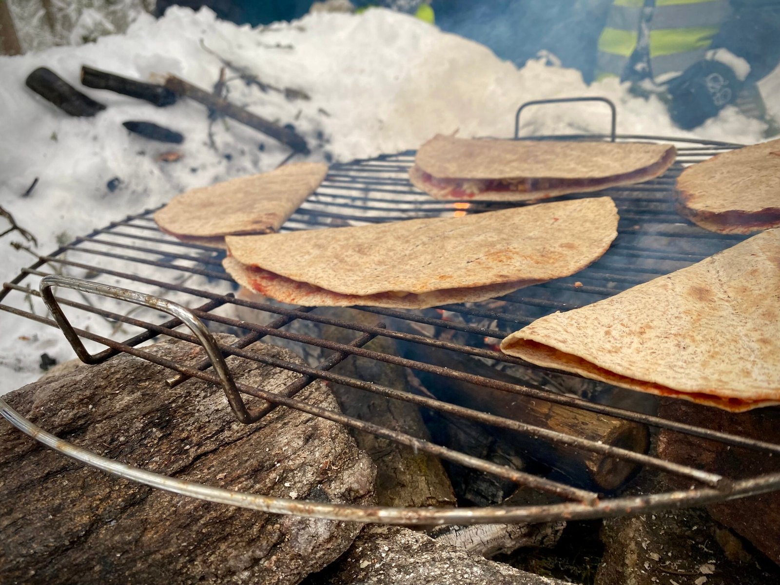 Matlaging på tur – tortilla med paprika, mais og ost