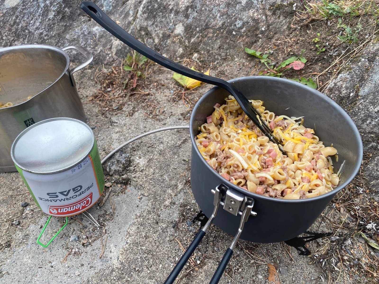Mac’n cheese på primus